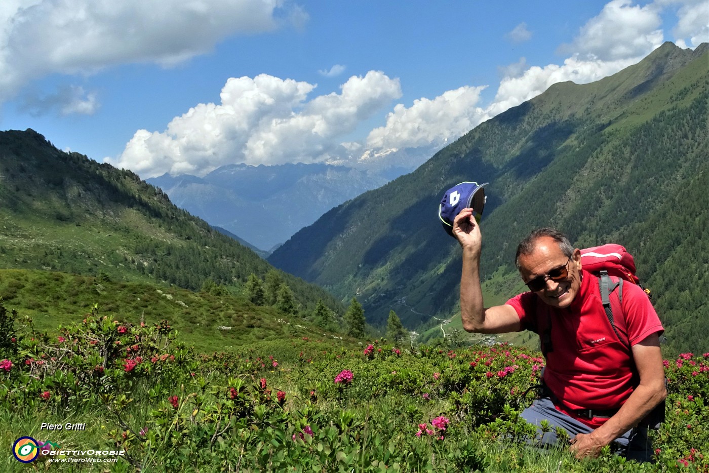 53 Sguardo dal sent. GVO-122  verso la Valle Lunga e le Alpi Retiche.JPG -                                